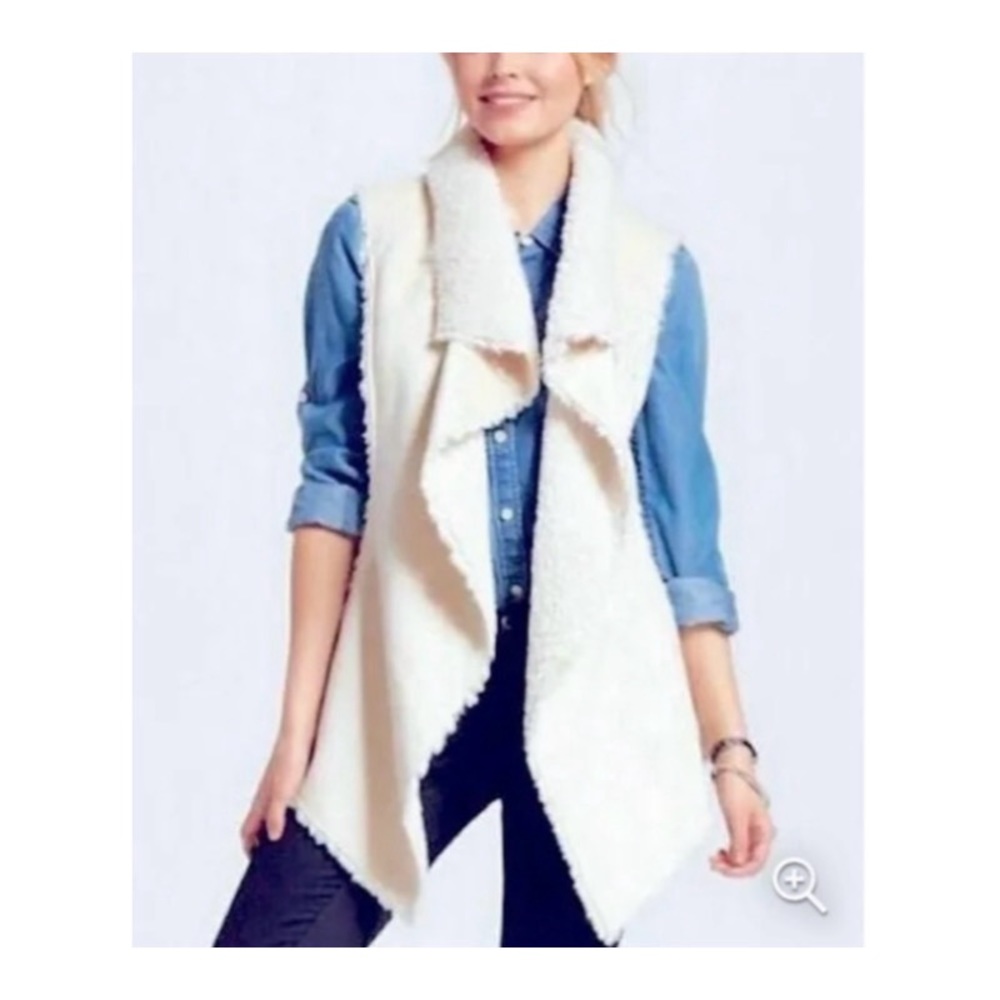 Knox Rose Faux
Shearling Fur
Waterfall Open Vest Sz.Xs